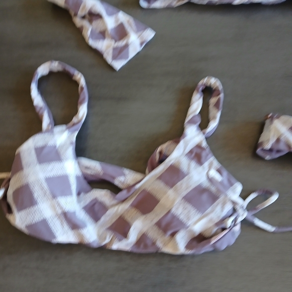 Raoswns rple Plaid Bikini Set Retails For $200 - Picture 3 of 7